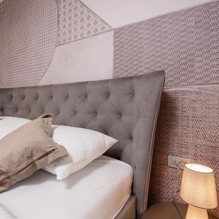Deluxe Apartments & Rooms Revis Rijeka Eksteriør billede