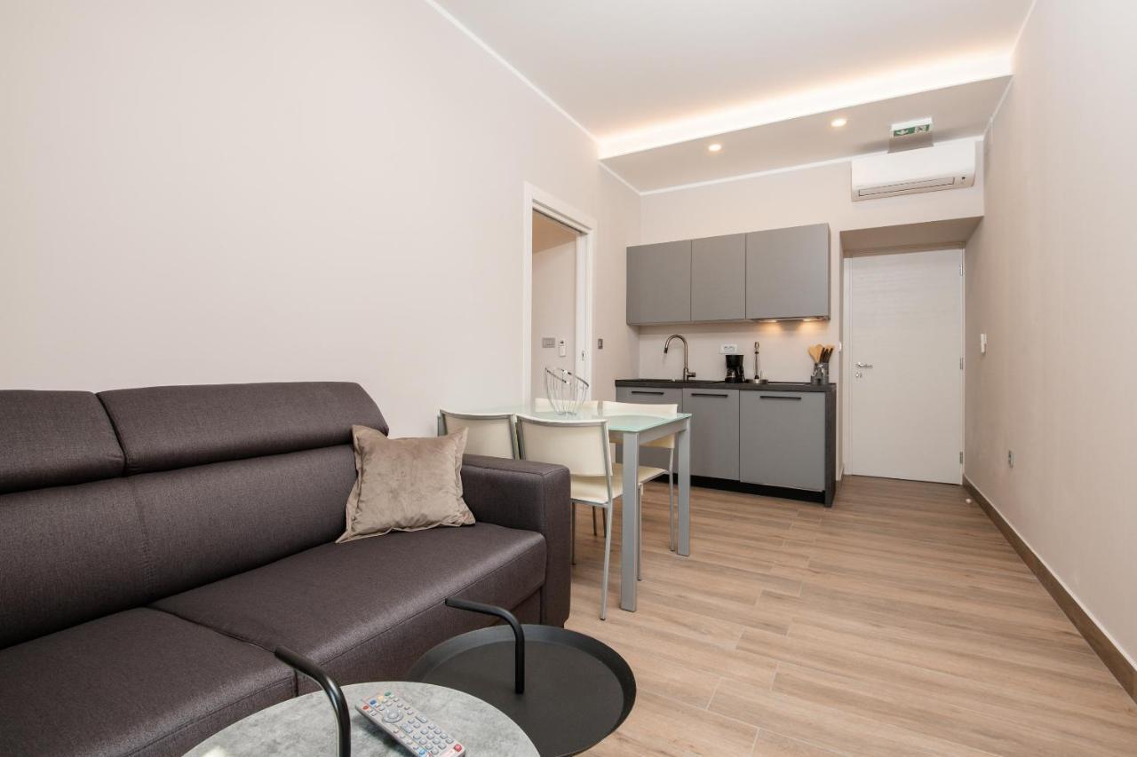 Deluxe Apartments & Rooms Revis Rijeka Eksteriør billede
