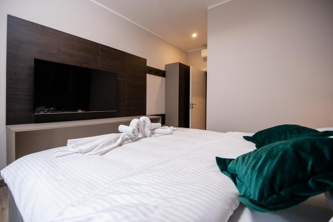 Deluxe Apartments & Rooms Revis Rijeka Eksteriør billede