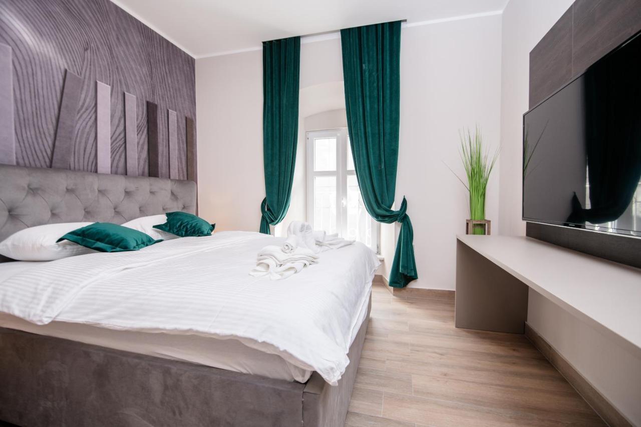 Deluxe Apartments & Rooms Revis Rijeka Eksteriør billede