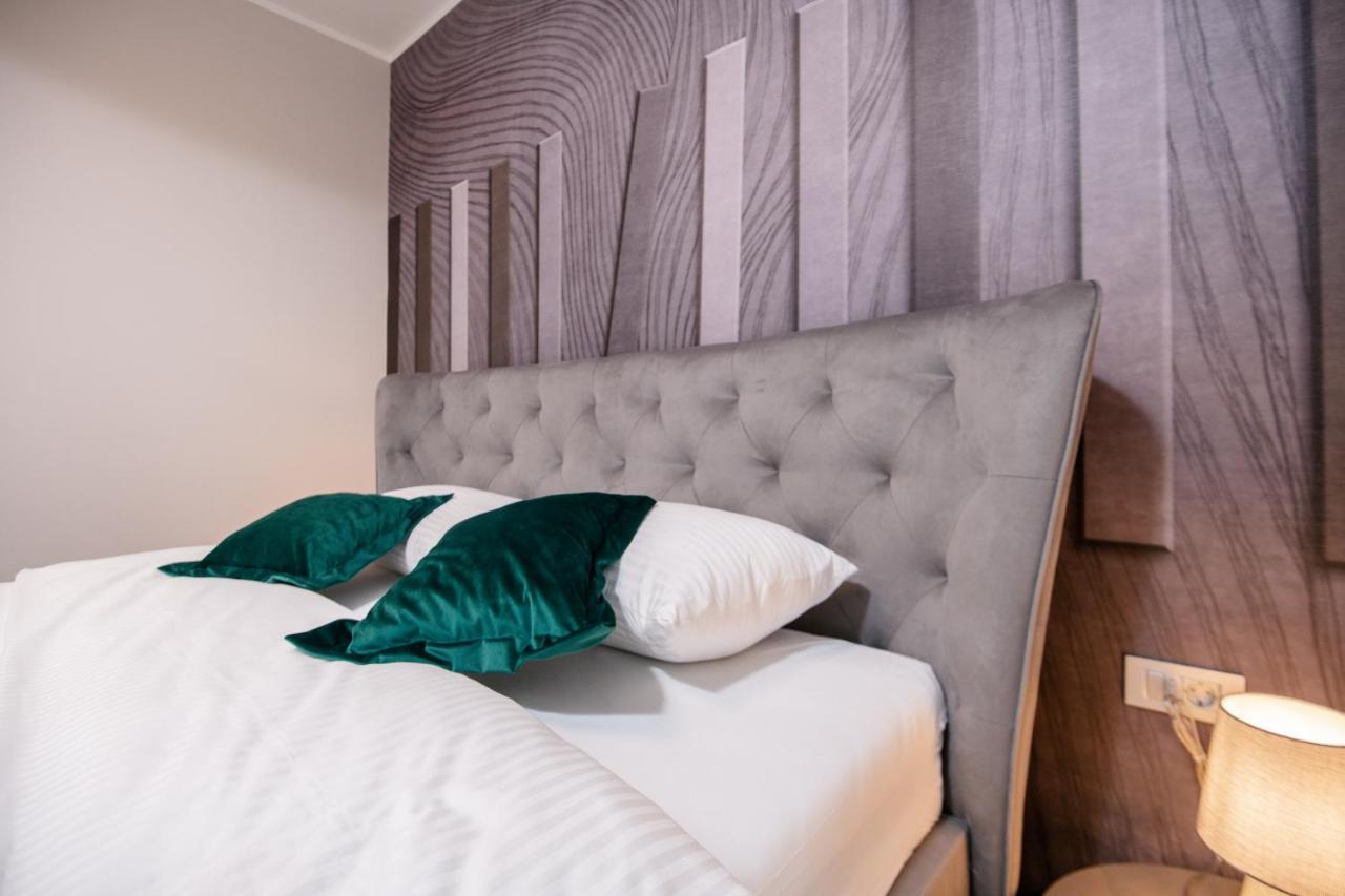 Deluxe Apartments & Rooms Revis Rijeka Eksteriør billede
