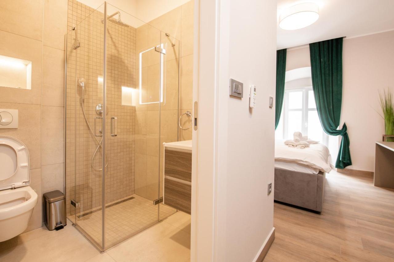 Deluxe Apartments & Rooms Revis Rijeka Eksteriør billede