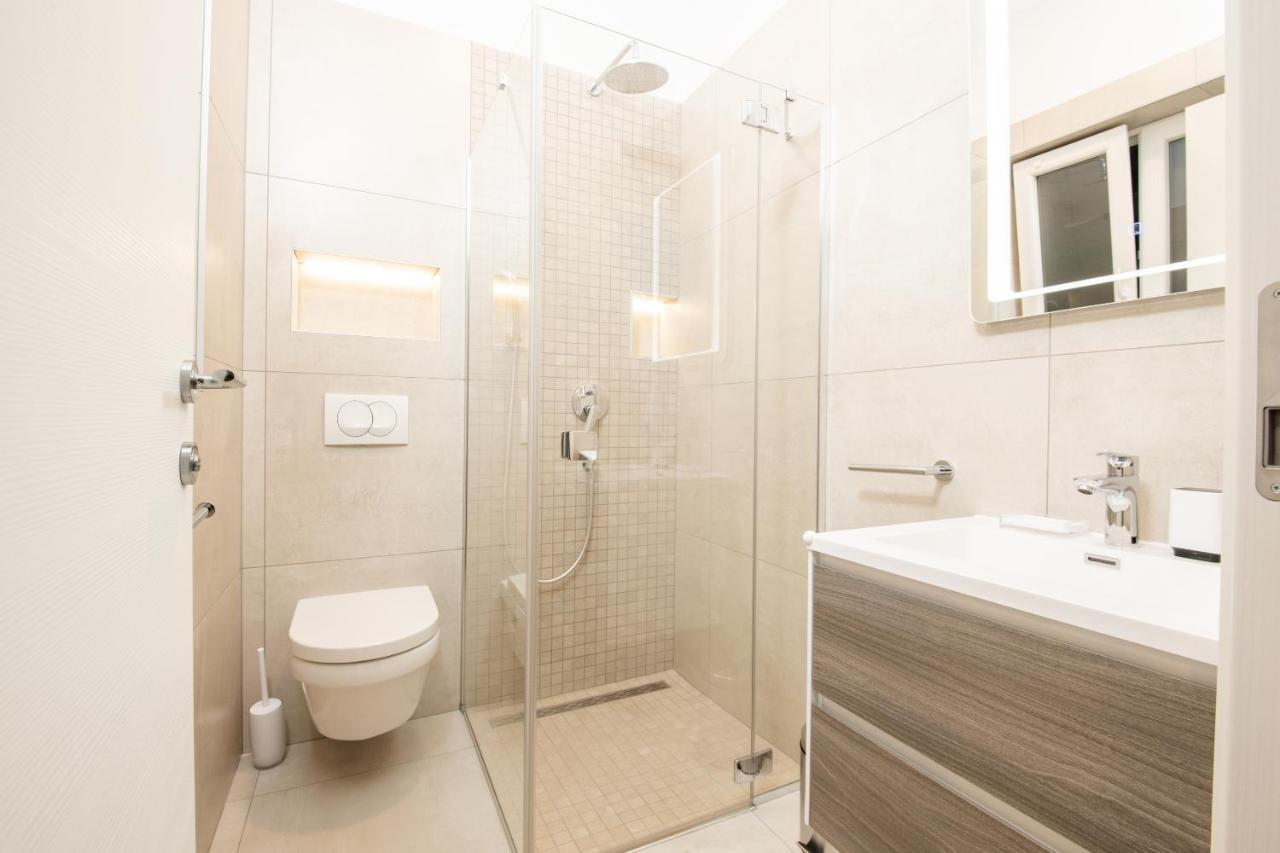 Deluxe Apartments & Rooms Revis Rijeka Eksteriør billede