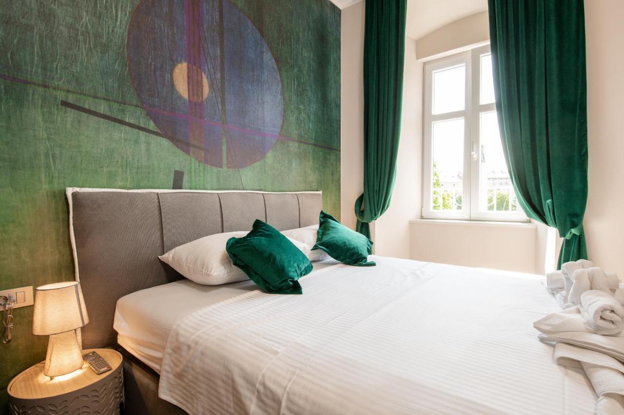Deluxe Apartments & Rooms Revis Rijeka Eksteriør billede