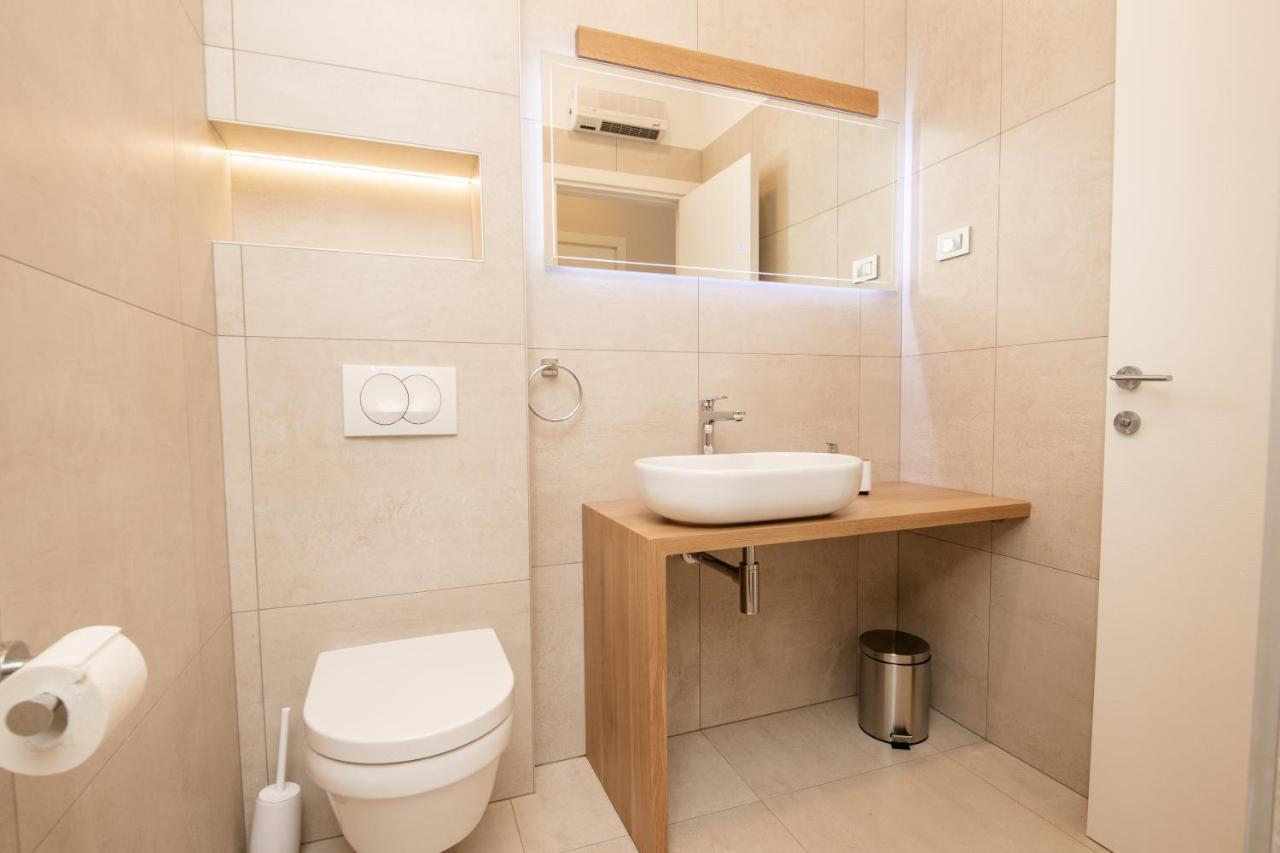 Deluxe Apartments & Rooms Revis Rijeka Eksteriør billede