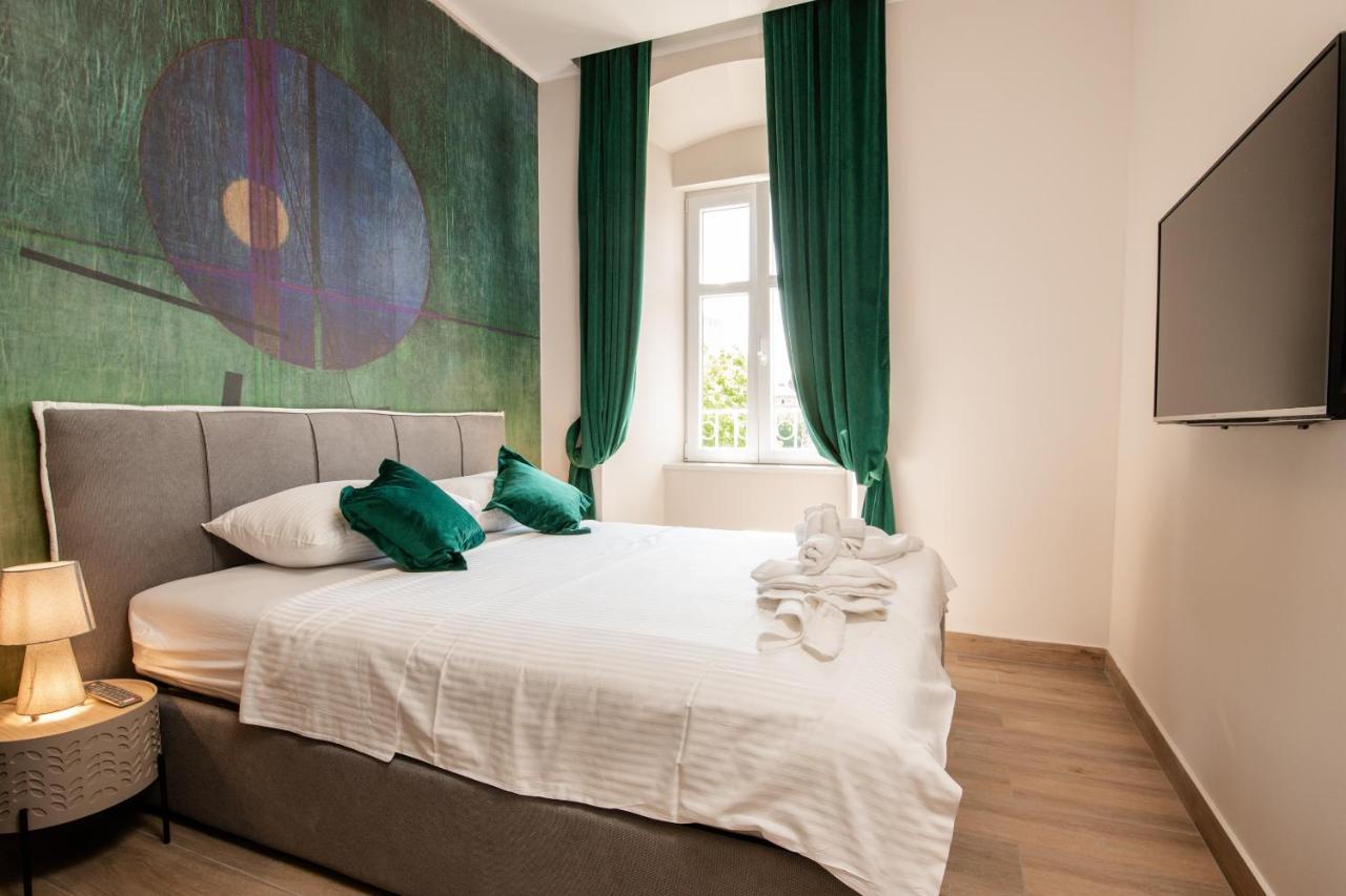 Deluxe Apartments & Rooms Revis Rijeka Eksteriør billede